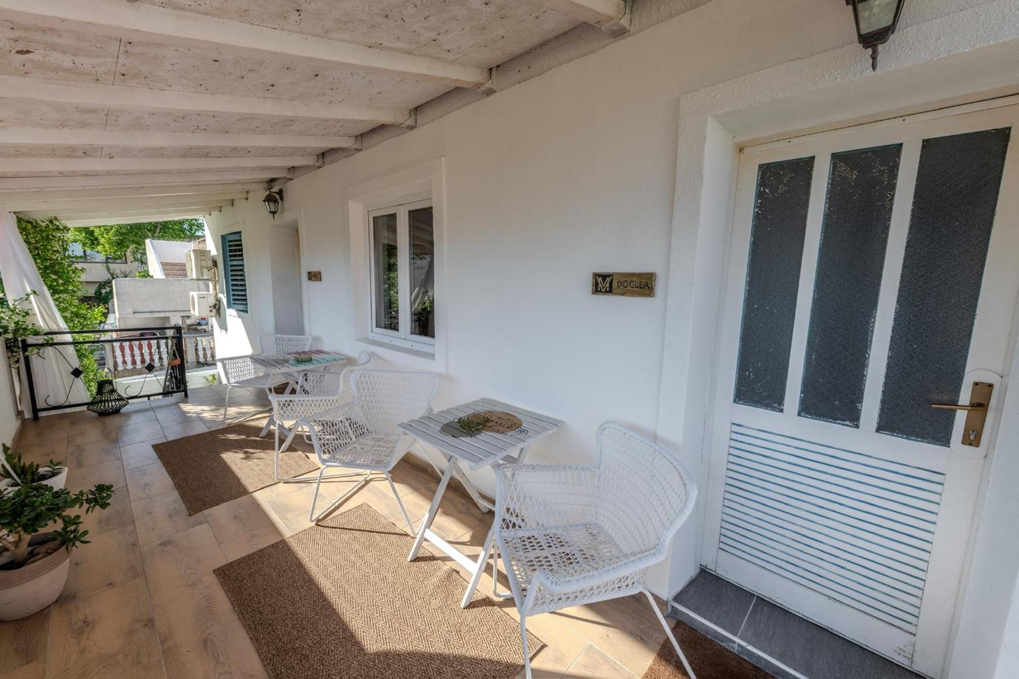 Guest House Mediterranea Pakoštane Esterno foto