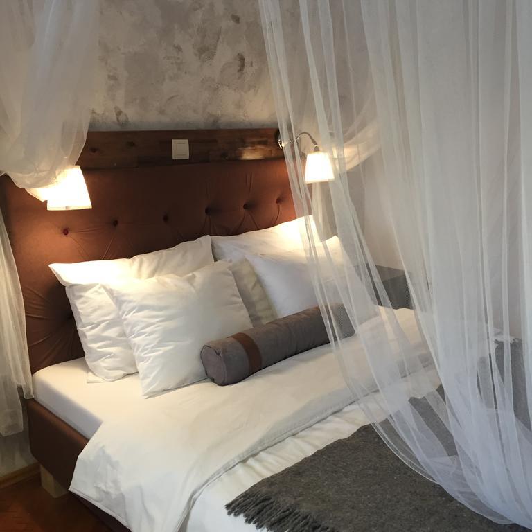 Guest House Mediterranea Pakoštane Esterno foto